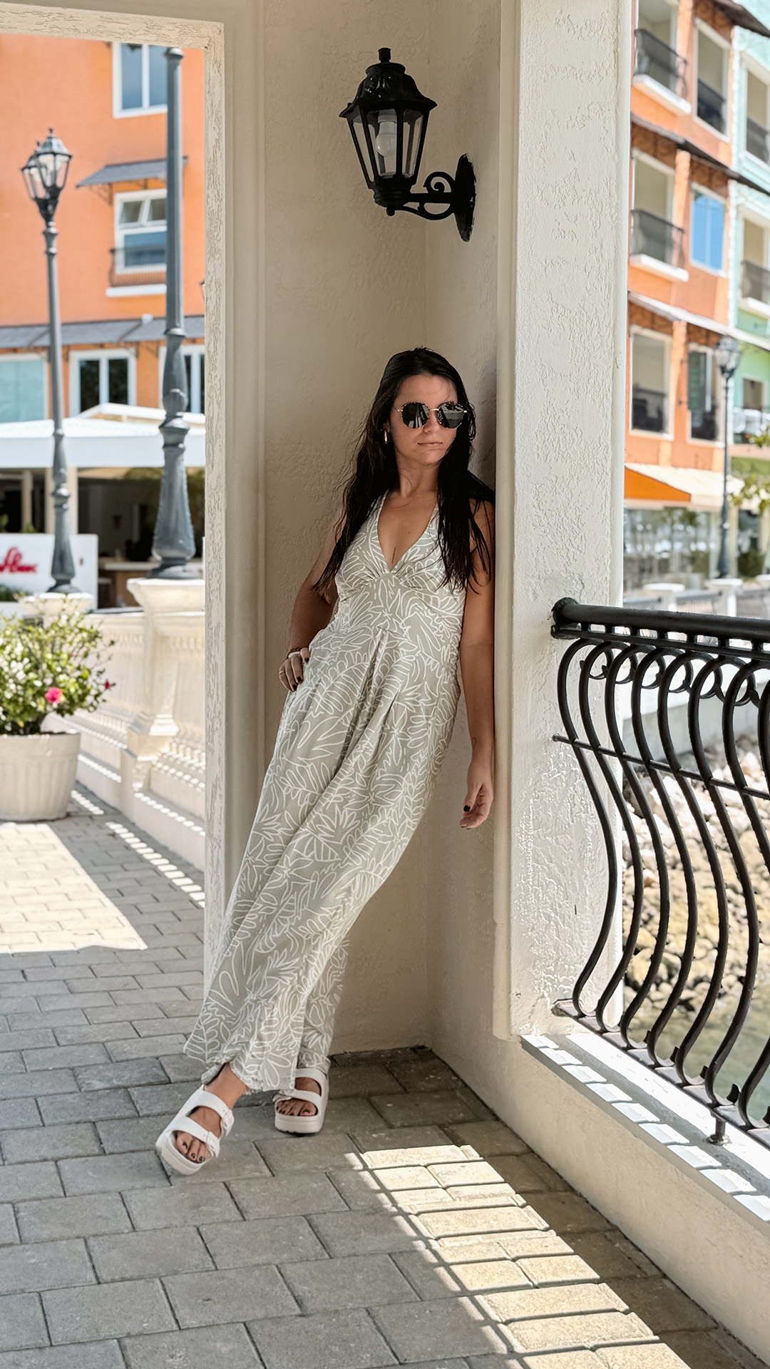 Jumpsuits / Rompers