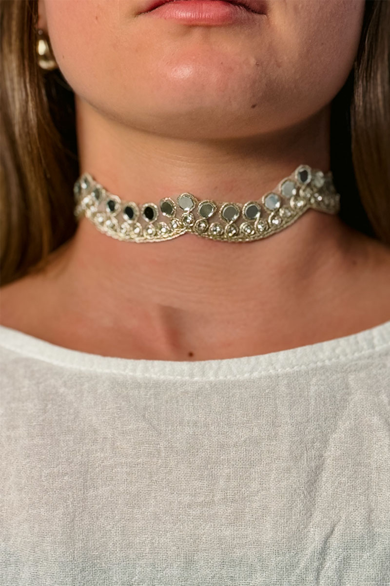 Choker Mirror